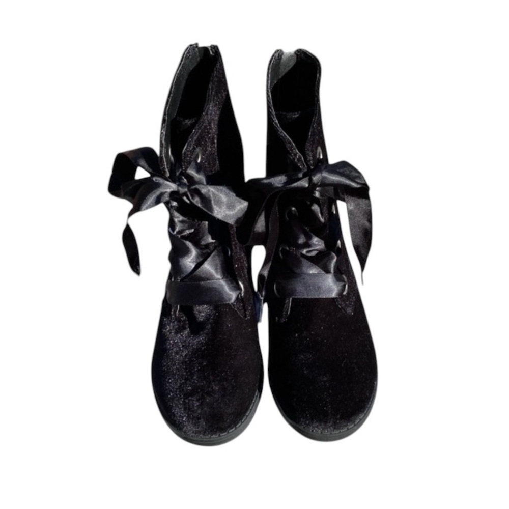Nine West Black Velvet Silk satin lace boots Size 4Y girls